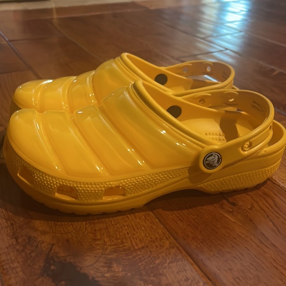 CROCS - Picture 2 of 7